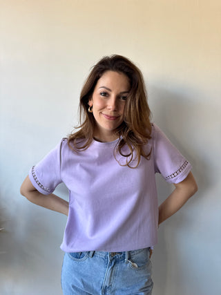 Flower details lila t-shirt