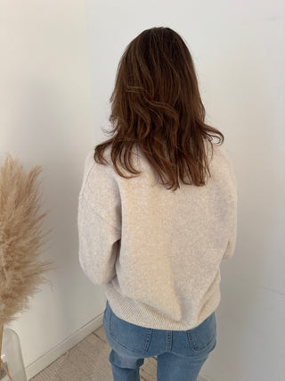 Shirt detail beige knit