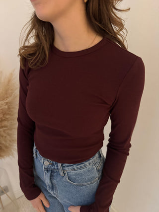 Basic burgundy ribbed top