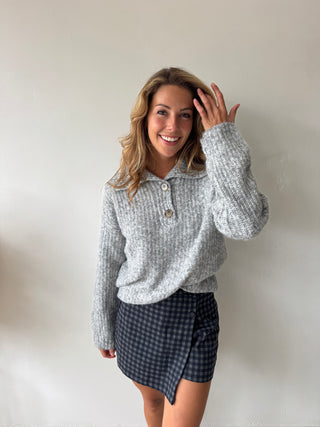 Collar soft grey knit