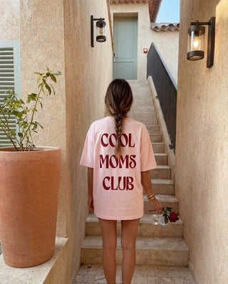 Cool moms club t-shirt