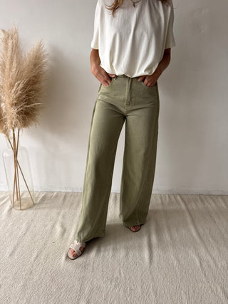 Green high waist jeans