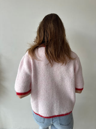Red pink button knit