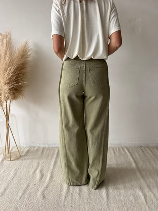 Green high waist jeans