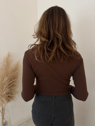 Basic ribbed brown top