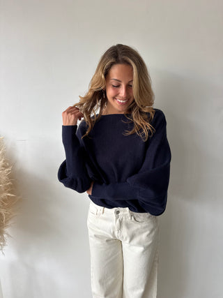 Soft boatneck navy knit