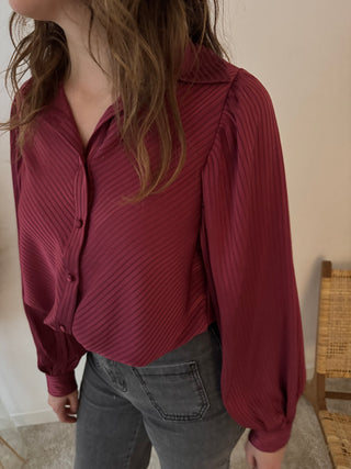 Wide sleeves burgundy blouse