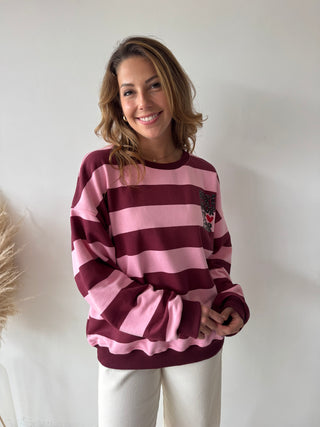More amor fuchsia sweater