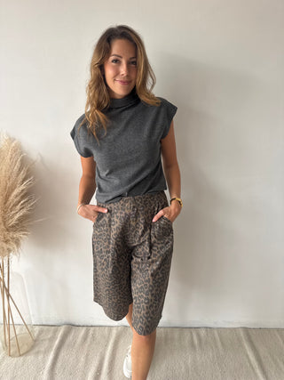 Leopard jorts
