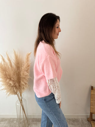 Lace sleeves pink knit