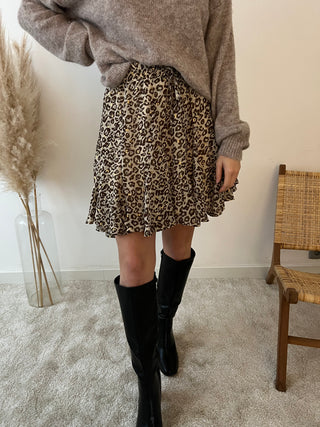 Leopard flowy skirt