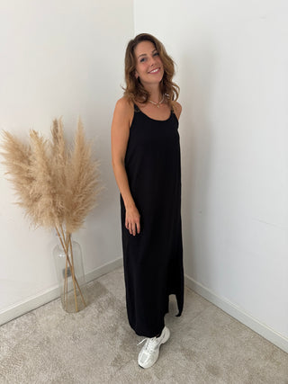 black flowy dress