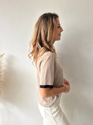 Brown detail taupe shortsleeve