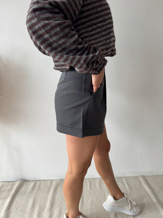 Grey belt short