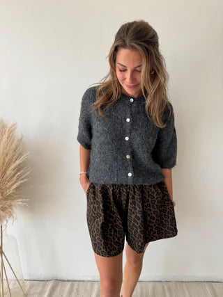 Leopard autumn short