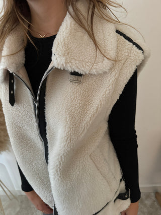 Beige sleeveless teddy jacket