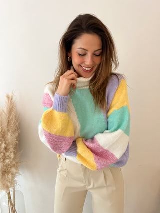 Soft colorblock turleneck knit