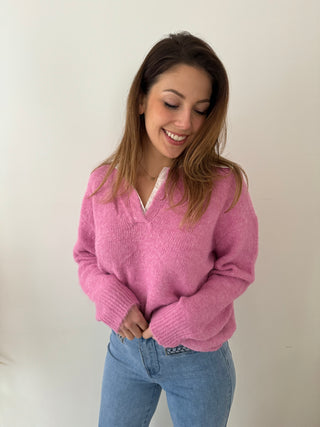 White collar detail pink knit