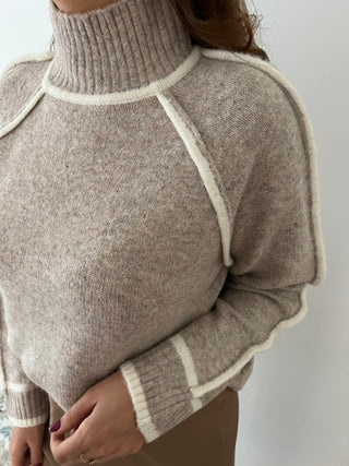 White detail taupe knit