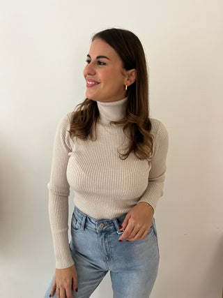 Soft beige ribbed souspull