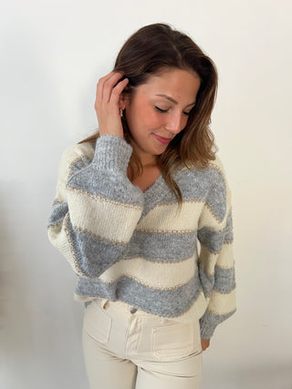 Gold details grey white striped sweater