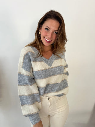 Gold details grey white striped sweater