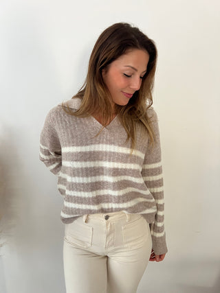 White striped taupe collar sweater