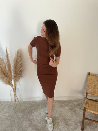 Rust ribbed midi dress