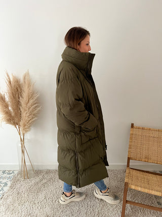 Kaki puffer coat